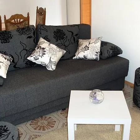 7474b Apartman *